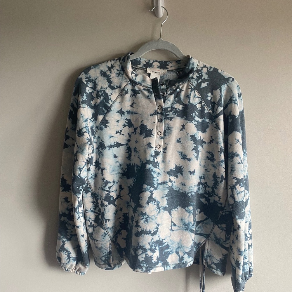 Blue and white tie and dye warm pajama set